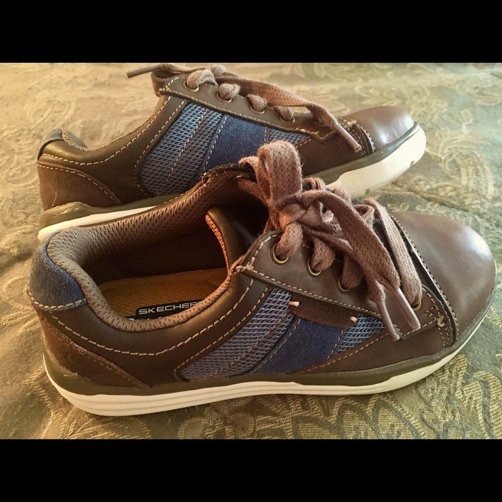Boys Sketchers Relaxed Fit w/Memory Foam-Like New